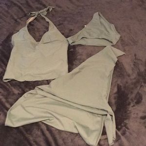 💝SUPER CUTE💝HYDRA THREE PIECE BATHING SUIT!!